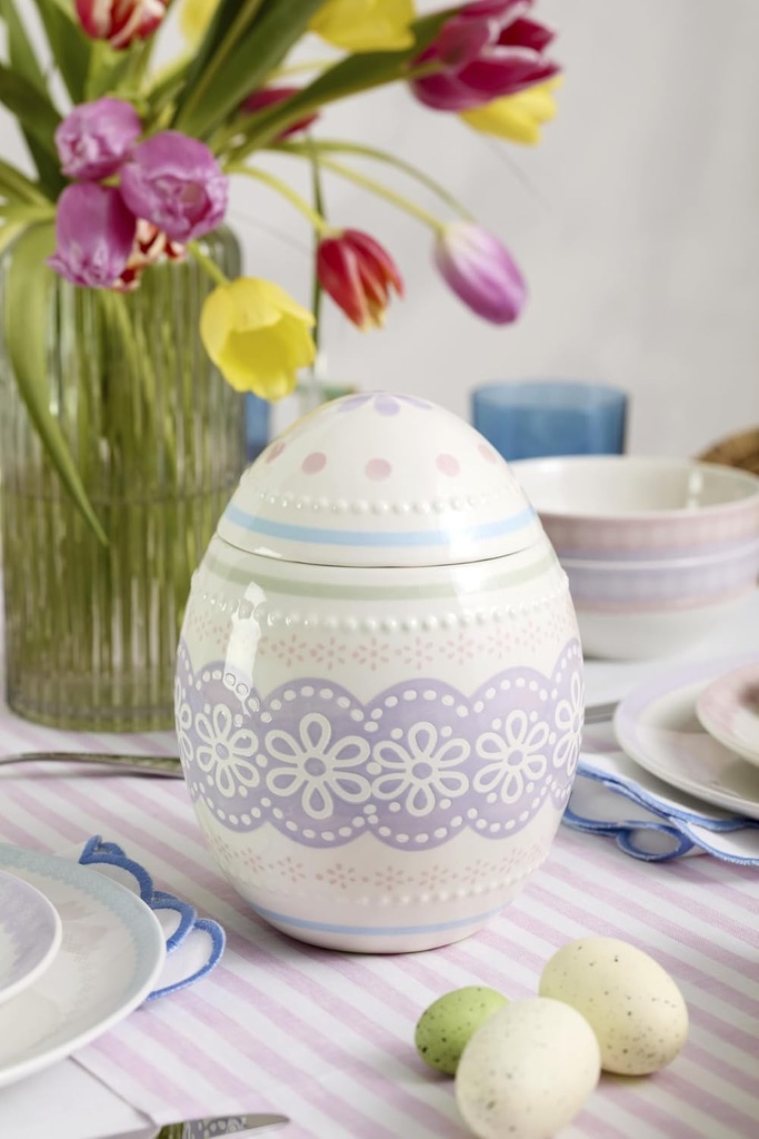 oneida-898193-bunny-hop-easter-egg-candy-3.jpg
