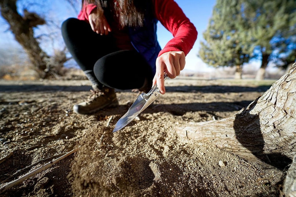 ust-u-dig-it-folding-shovel-with-3.jpg